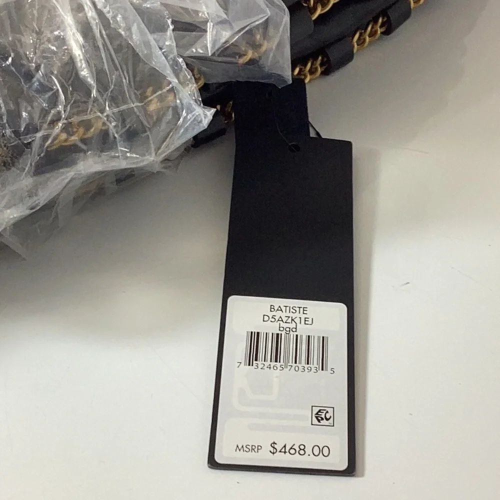 Donna Karan luxuriously sized